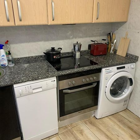 Appartamento Apartamento Completo Para 8 Personas A 5 Minutos Del Aeropuerto E Ifema Madrid Esterno foto